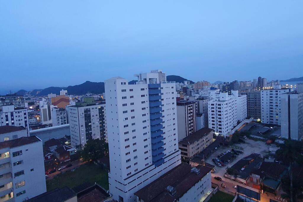 شقة 100 Metros Da Praia - Apto Completo - Wifi - Estacionamento São Vicente المظهر الخارجي الصورة